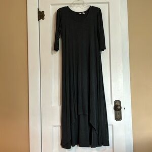 Chico’s medium weight 3/4 sleeve grey maxi dress. Chico’s 1 (M)